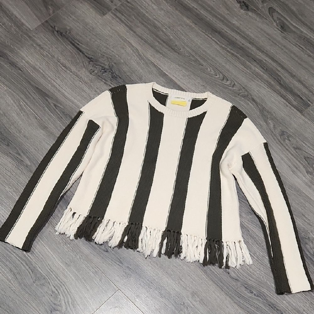 Line + Dot Wide Dk Green & Ivory Fringe Hem Sweater